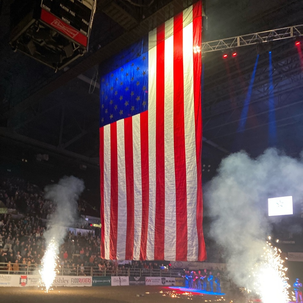 Say Hi!! Grateful🌻 Thankful 🌸 Blessed 🙏🏼